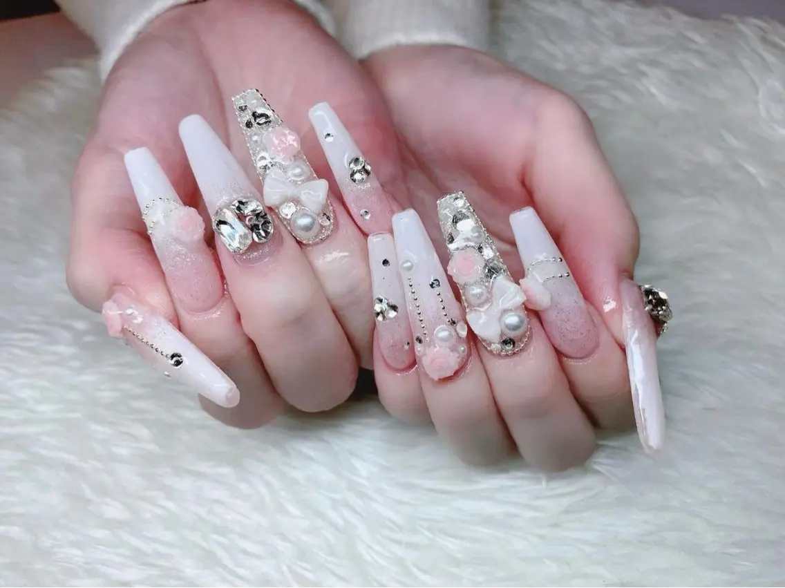 ネイル アートネイル クリアネイル 長さ出し フラッシュネイル キラキラネイル ハンドネイル kana nailのネイルデザイン