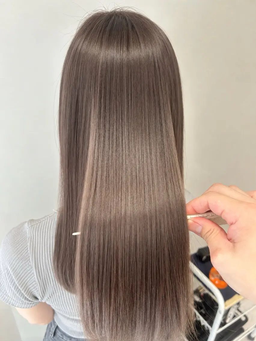 ロング パーマ 髪質改善 ロング ストレートパーマ カット 縮毛矯正 トリートメント 中川 拓弥のヘアスタイル