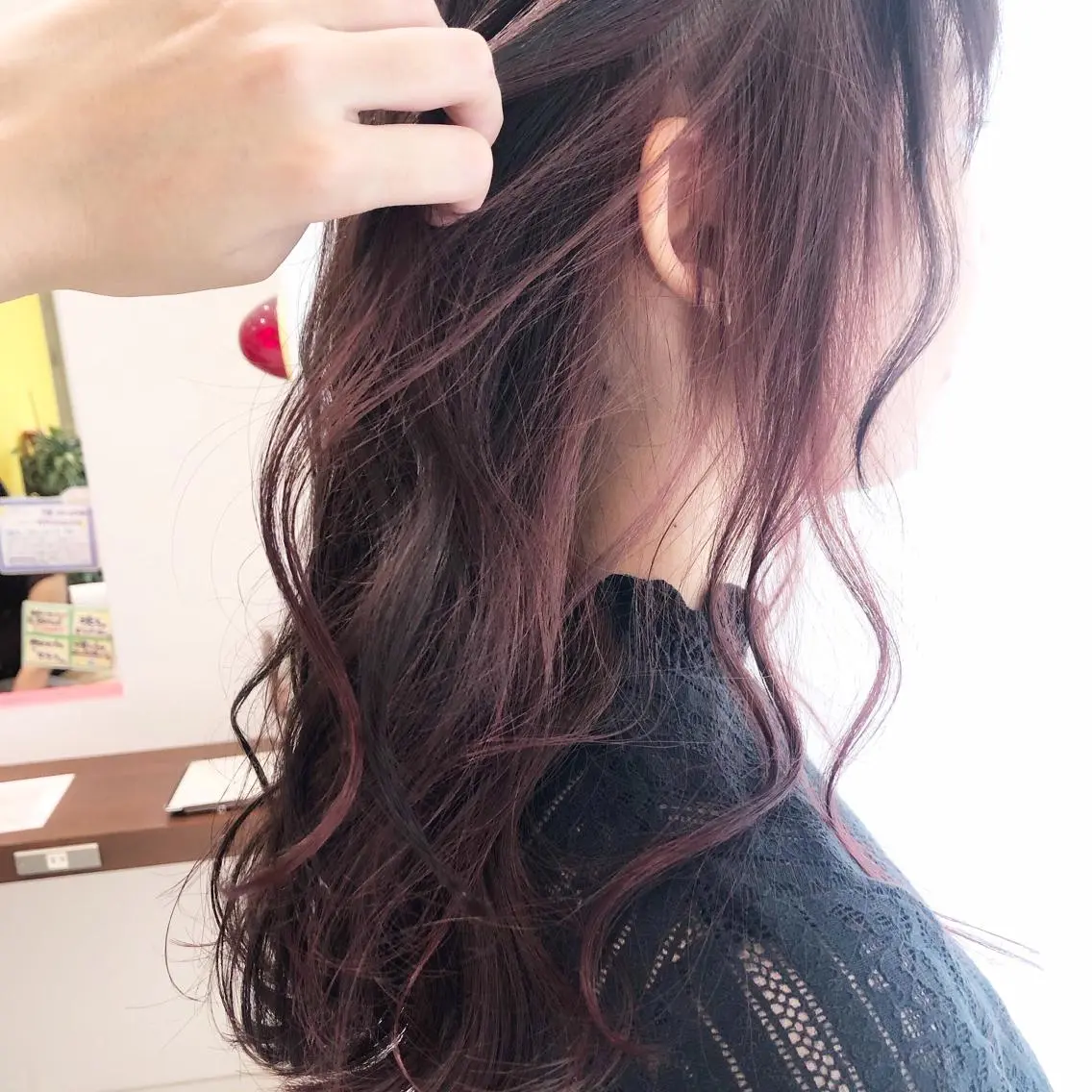 セミロング ラベンダーブラウン ヘアカラー sano sayakaのヘアスタイル