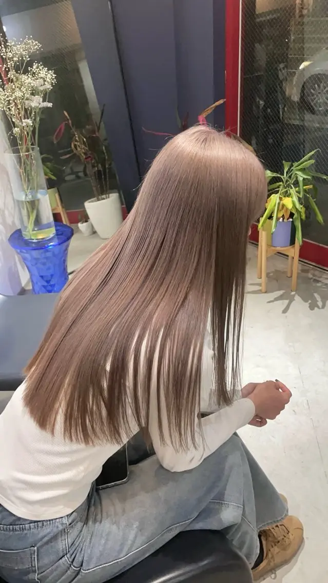 ロング カラー グレージュ ヘアカラー トリートメント 梅田/似合 わせ艶ハイトーン💘のヘアスタイル
