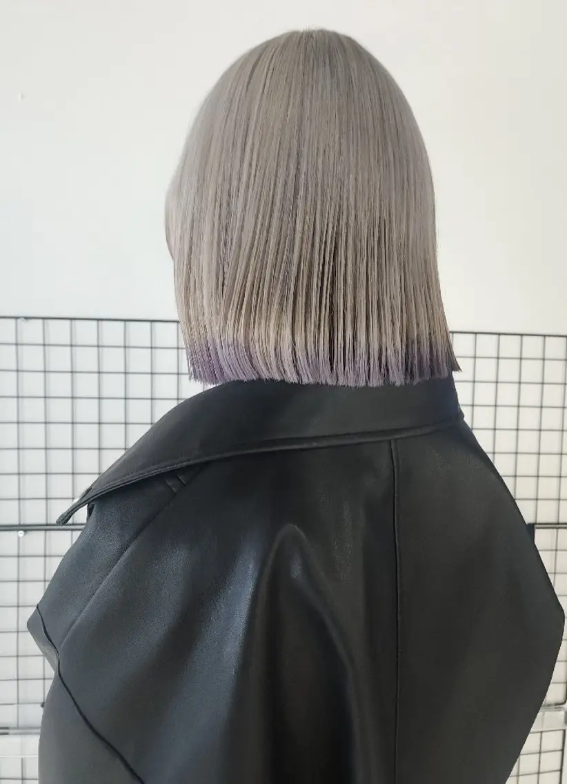 ショート カラー ブリーチ ハイトーンカラー パープルカラー シルバー ハイトーン/ブリーチ /デザインカラーのヘアスタイル