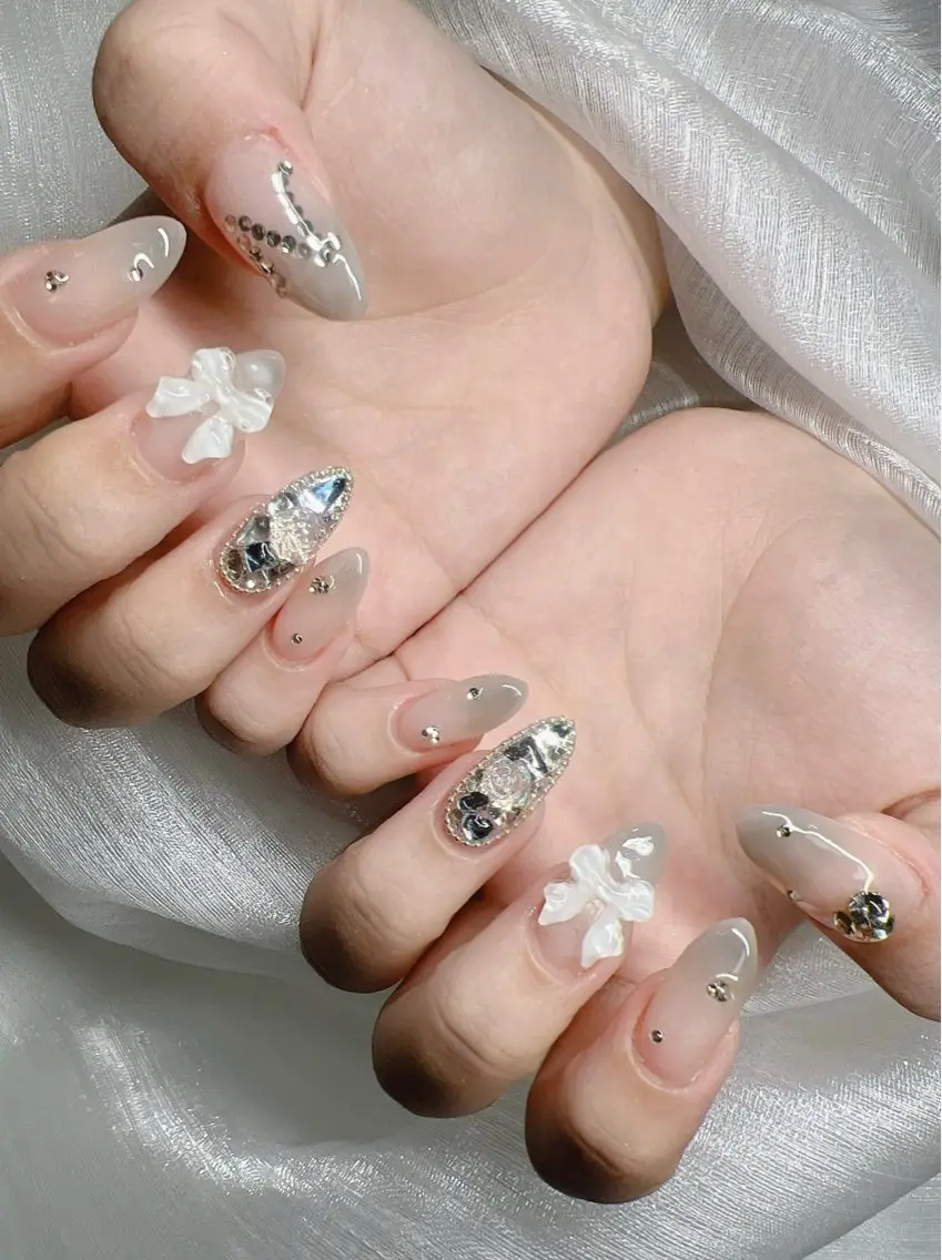 ネイル 長さ出し グラデーション キラキラネイル マグネットネイル ニュアンスネイル Lee Nails チップ長さだし専門店のネイルデザイン