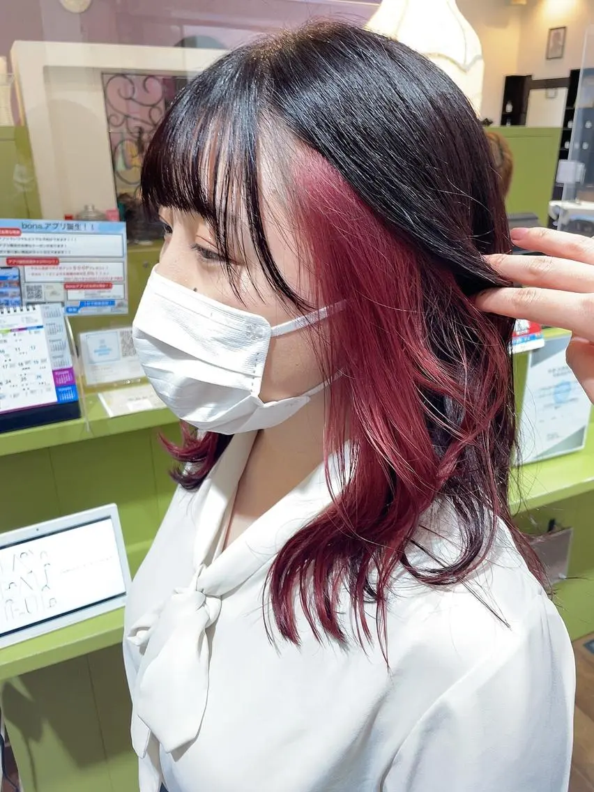 🎨【ご新規様限定】ケアブリーチ使用インナーカラー+カット+内部補修TRの写真