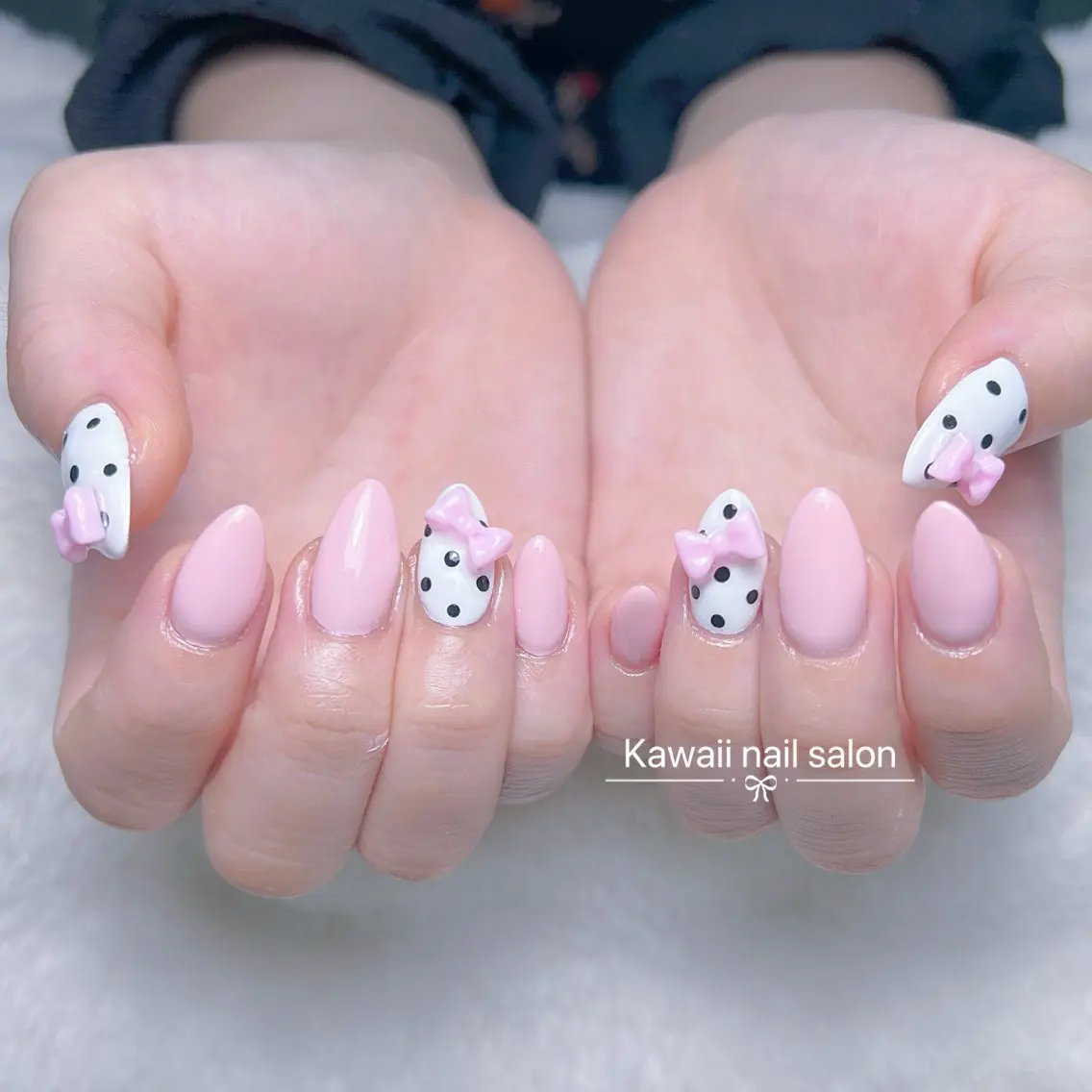 ネイル ドット フレンチネイル 韓国ネイル マグネットネイル オフィスネイル Kawaii Nail Salonのネイルデザイン