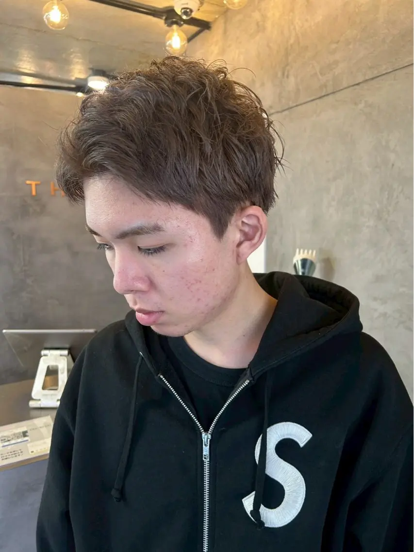 カラー 山口 なおのヘアスタイル