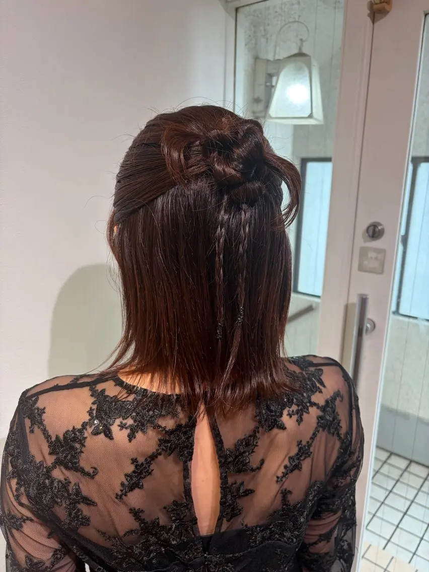 ヘアアレンジ ヘアセット カットパーマ/ レイヤー/ココミ🧚のヘアスタイル