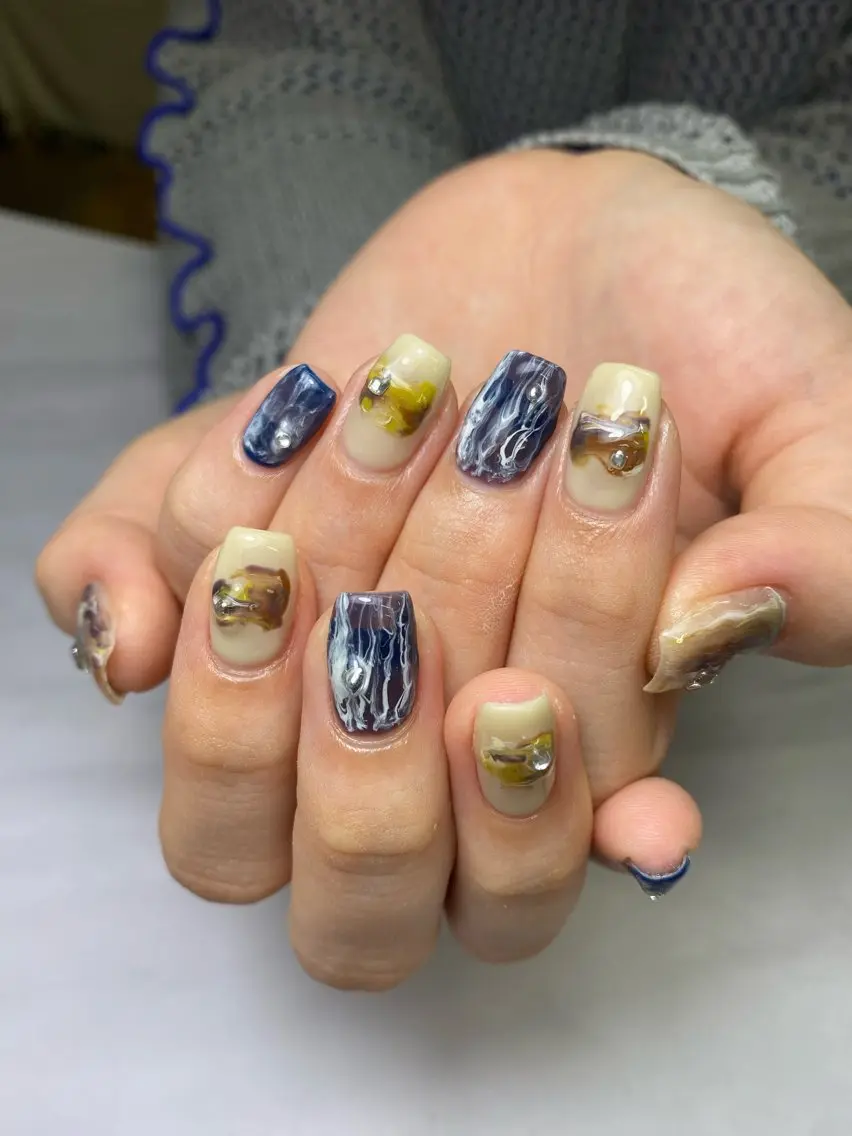ネイル 成人式 フラッシュネイル フレンチネイル ジェルネイル マグネットネイル ハンドネイル 草加ニュアンスネイル 🌚hersのネイルデザイン