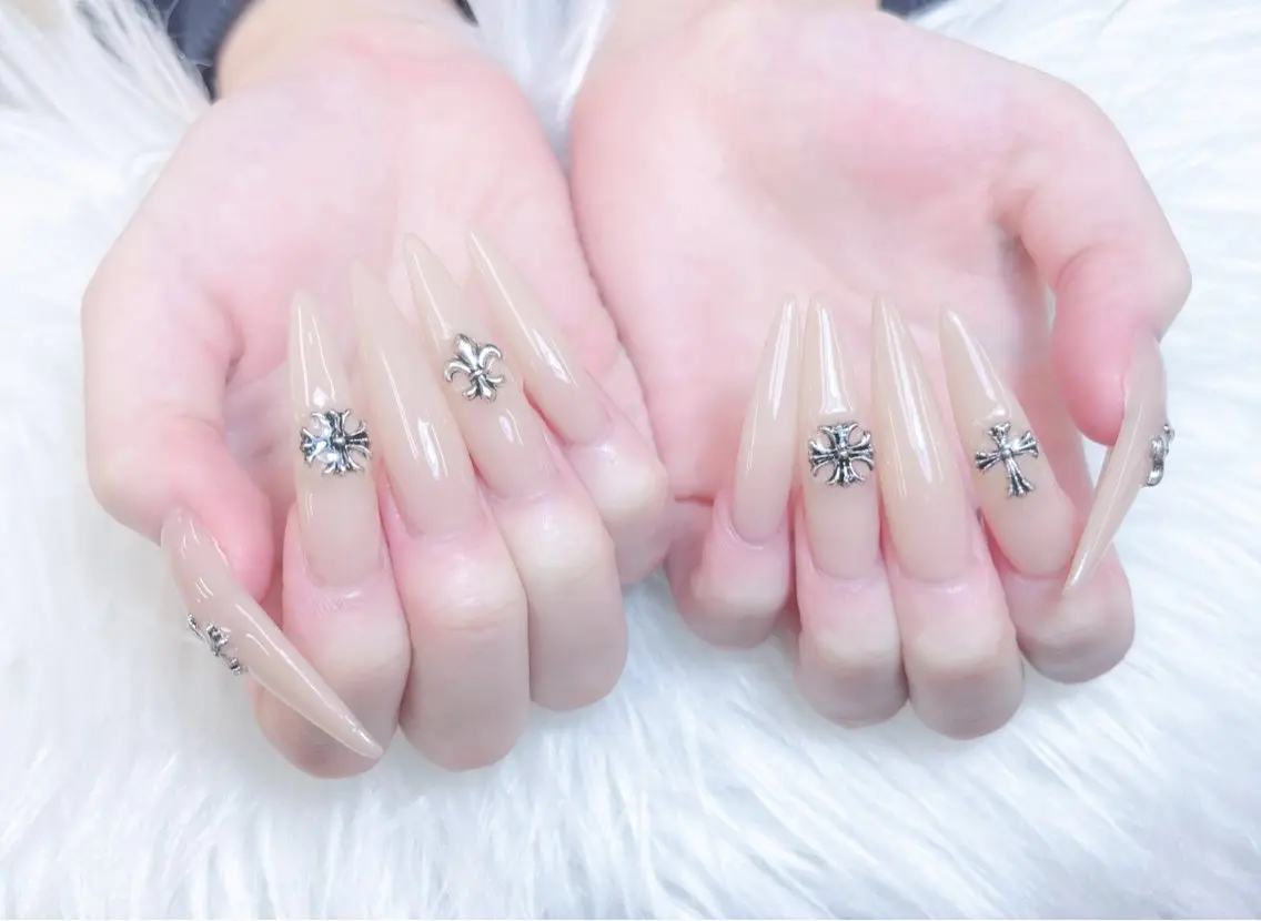 ネイル 成人式 ロングネイル マグネットネイル 大理石ネイル(マーブル) リボン ハンドネイル Amee Nail Salonのネイルデザイン