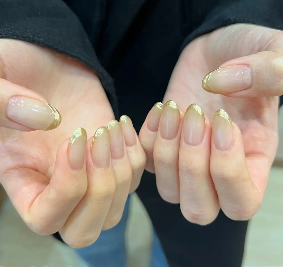 ネイル フレンチネイル ミラーネイル ハンドネイル ヘアメイクネイリスト hidemi中目黒のヘアスタイル
