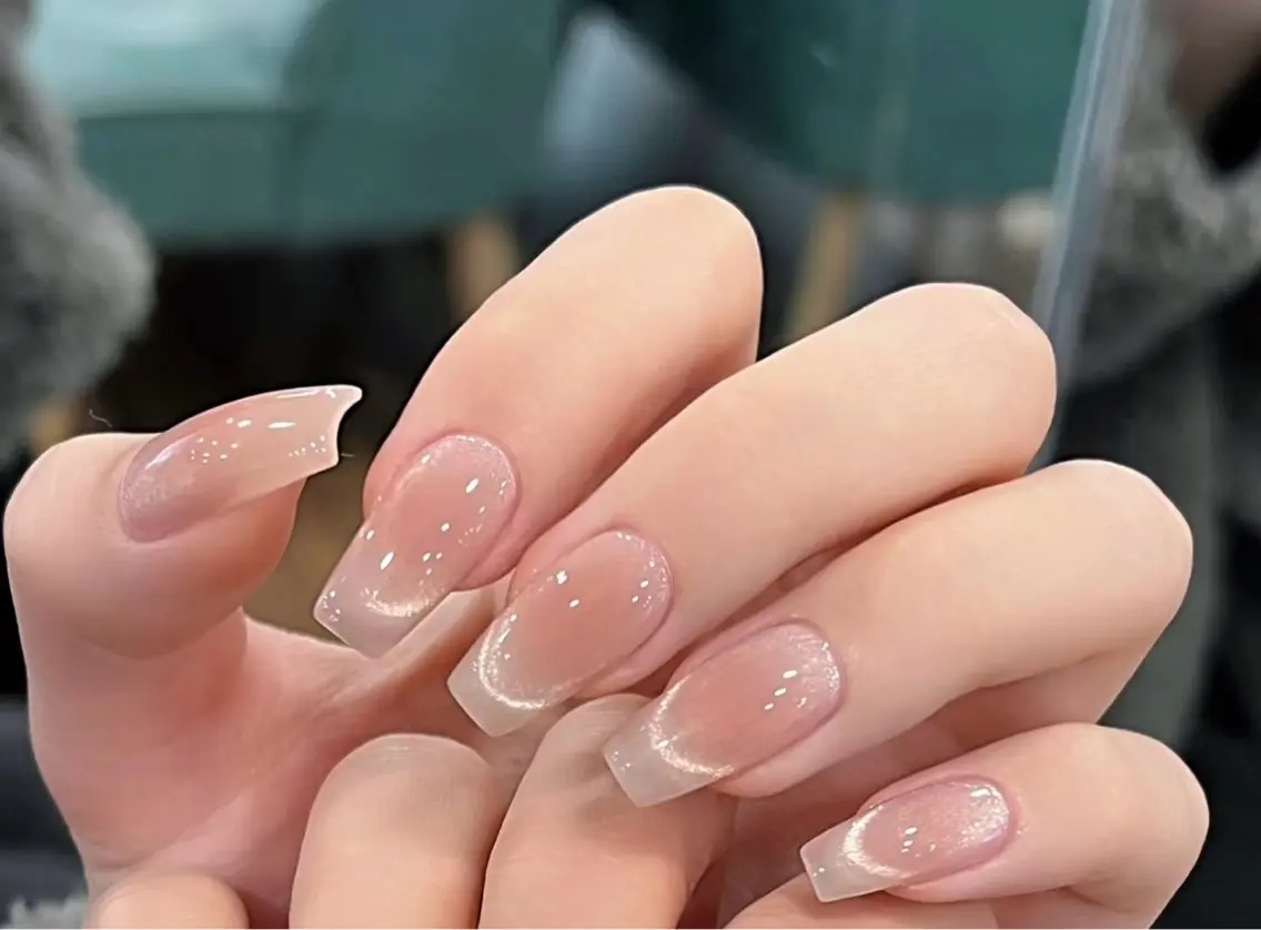 ミディアム Atelier nail salonのネイルデザイン