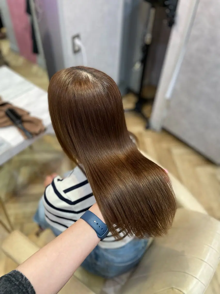 ミディアム カラー ブラウンカラー ミルクティーブラウン ともき《ショート・ ボブ✨》銀座🩶のヘアスタイル
