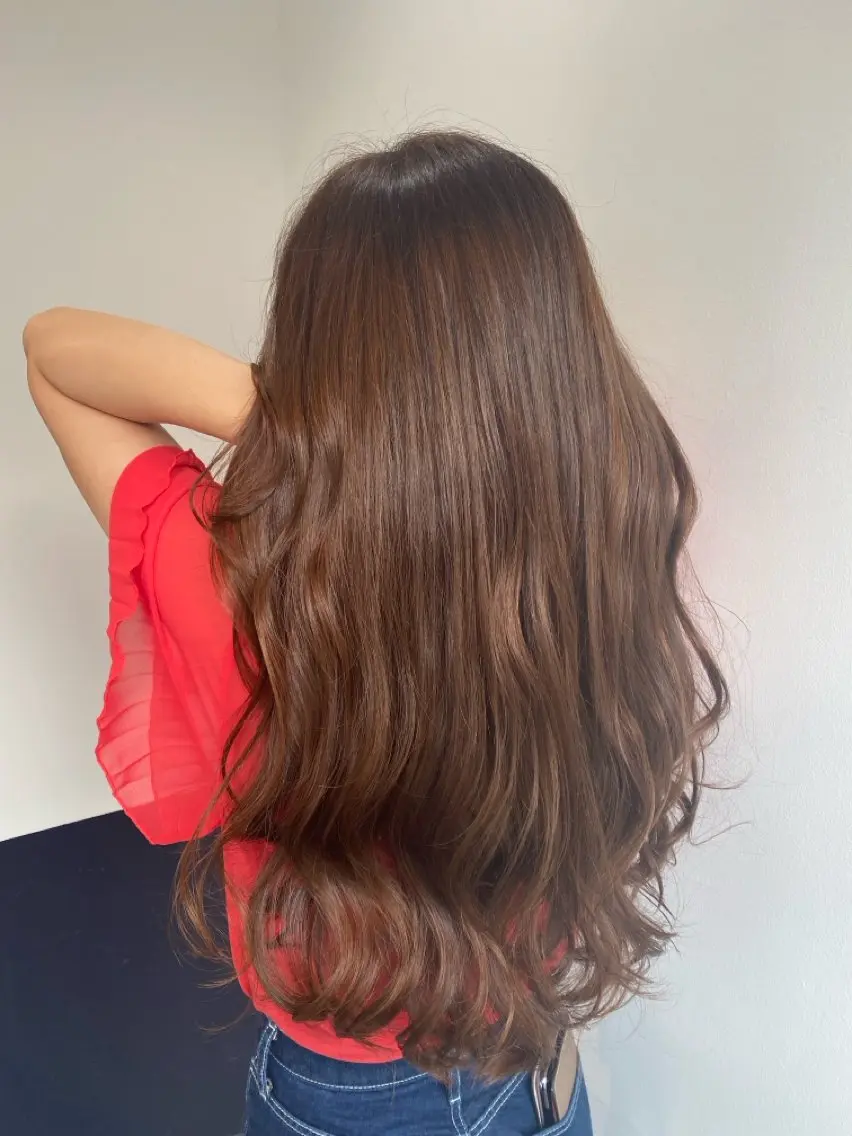 ロング ヘアカラー ili kousukeのヘアスタイル