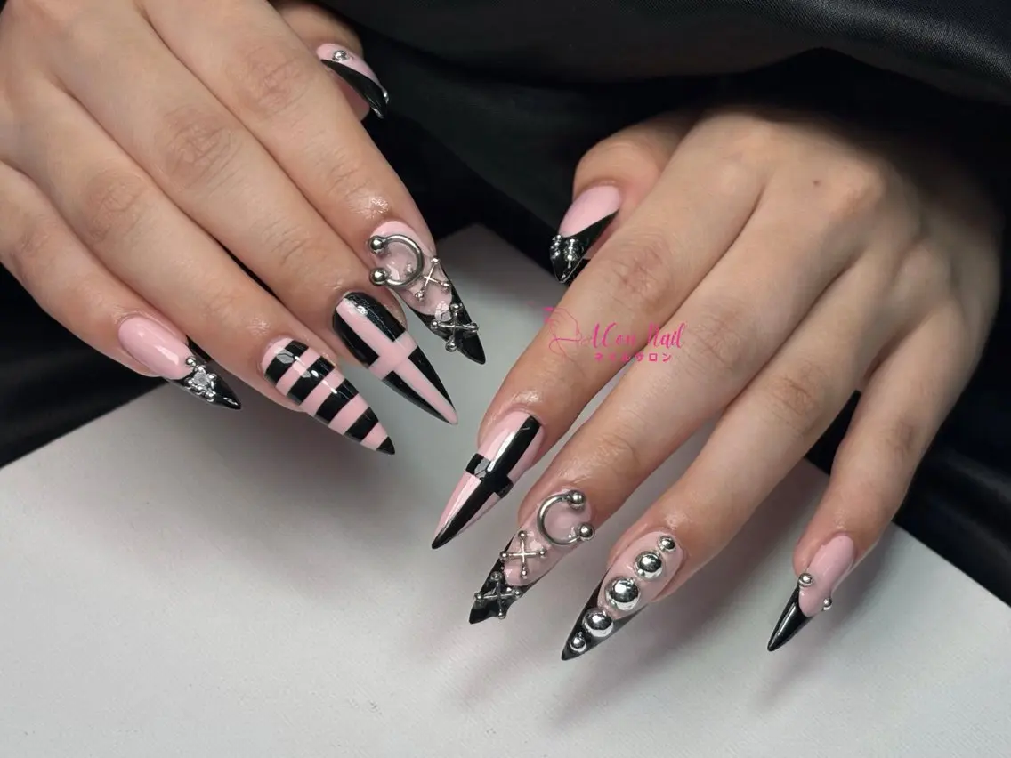 ネイル 桜ネイル 長さ出し フラワーネイル フレンチネイル ジェルネイル ハンドネイル ACon NailSalonのネイルデザイン