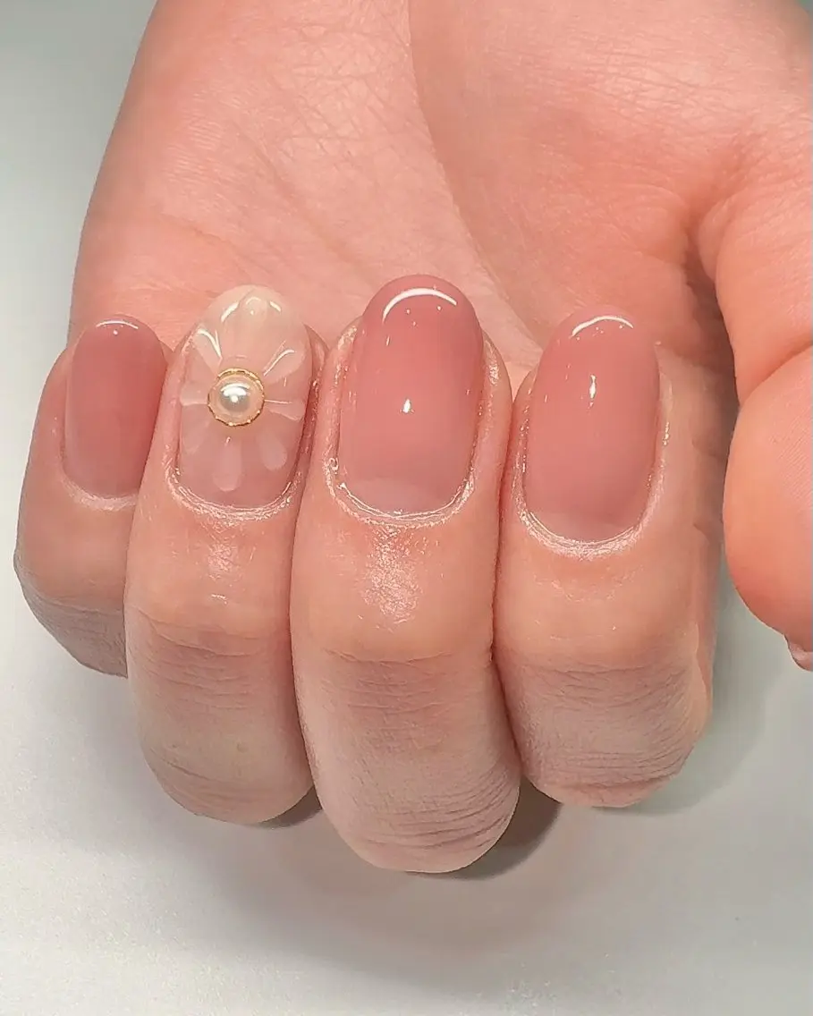 ネイル アートネイル フラワーネイル グラデーション オフィスネイル ピンク nailsalon urümのネイルデザイン