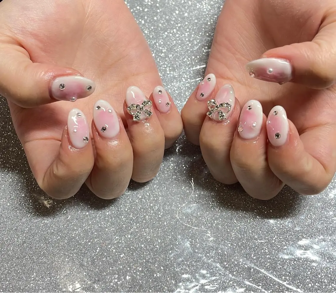 ネイル ハンドネイル VIERU 🌈🎀💖のネイルデザイン