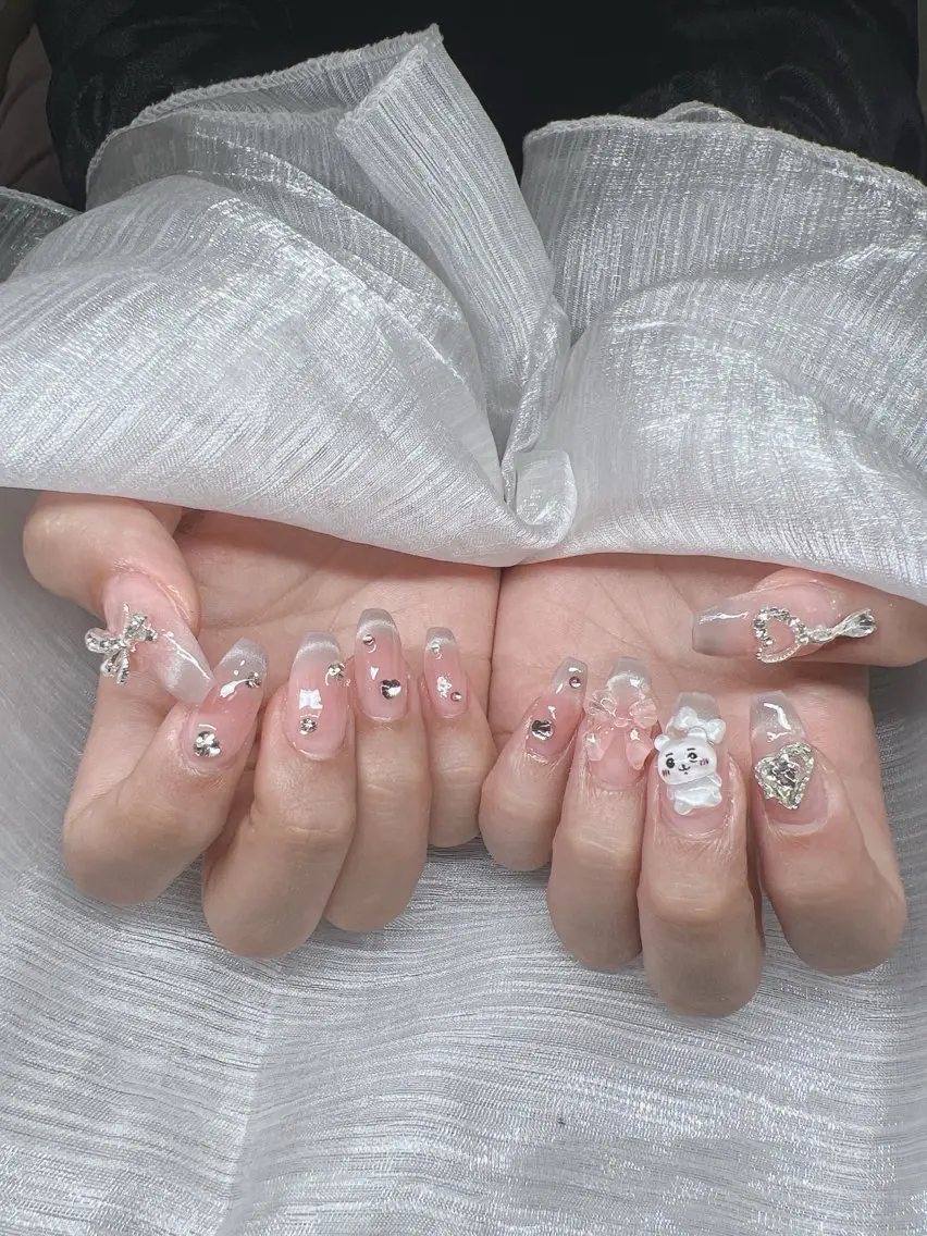 ネイル オーロラネイル チークネイル 長さ出し フットネイル フレンチネイル ハンドネイル Lee Nails チップ長さだし専門店のネイルデザイン