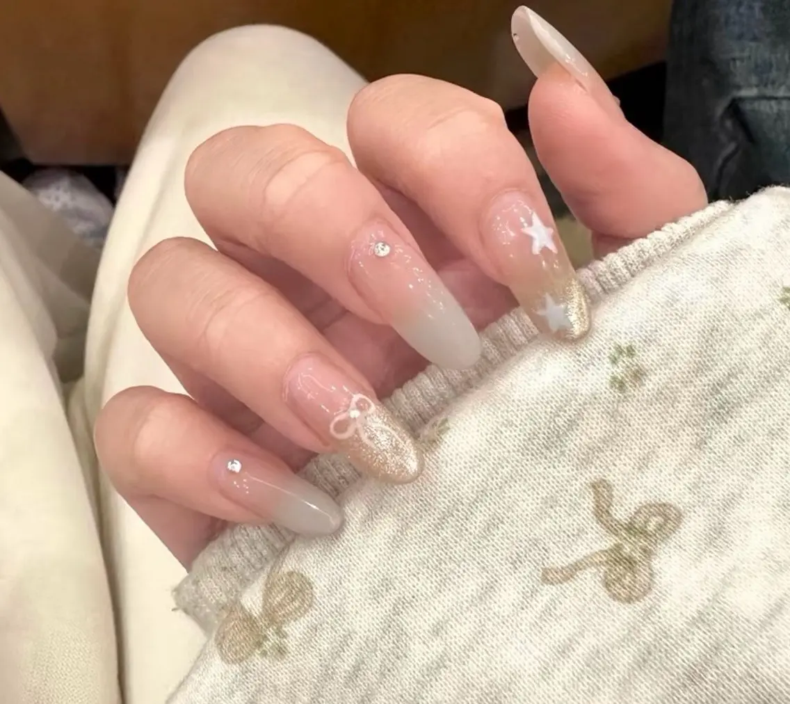 ネイル チークネイル 長さ出し フレンチネイル ガーリー 韓国ネイル sun nail池袋 モデル募集のネイルデザイン