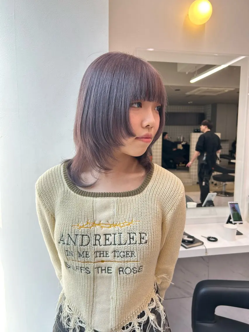ミディアム カラー ヘアアレンジ ラベンダーカラー カット ヘアカラー トリートメント ヘアセット 💎韓国/ レイヤー カット/ 暖色🫧のヘアスタイル