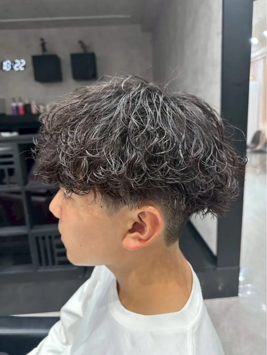 パーマ メンズ メンズパーマ 波巻きパーマ スパイラルパーマ 🔥ツイスパ/ フェザー🔥真裟斗のヘアスタイル