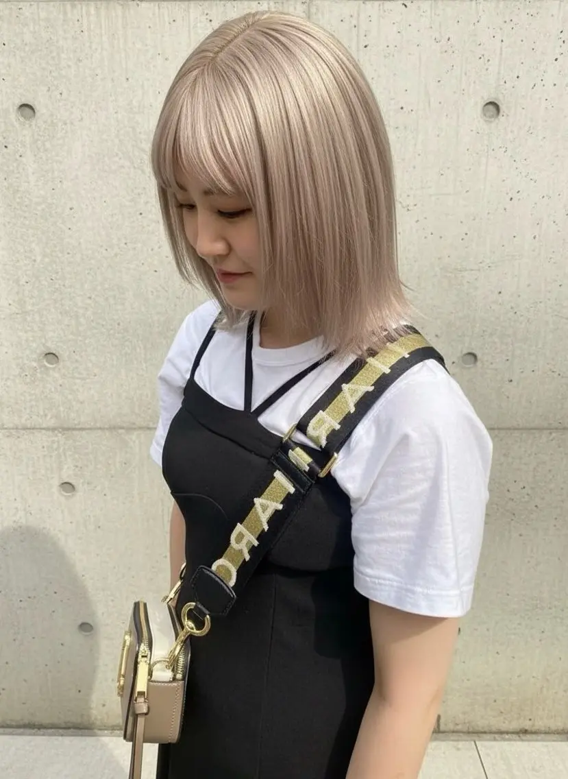 ミディアム カラー グレージュ ミルクティーグレージュ ヘアカラー トリートメント グレージュ達人/赤み 消し/ブリーチ/岩崎のヘアスタイル