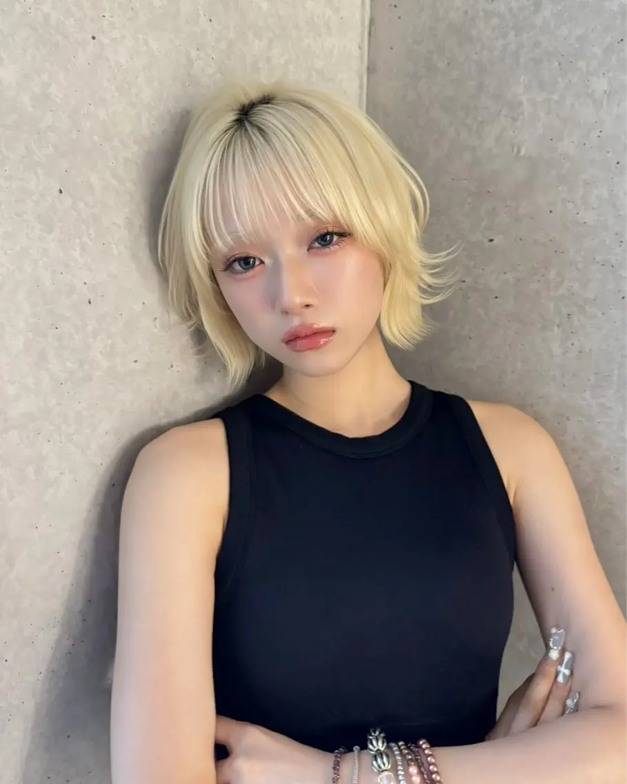 ミディアム カラー ヘアカラー ボブ🩵 ハイトーン🩵風愛のヘアスタイル