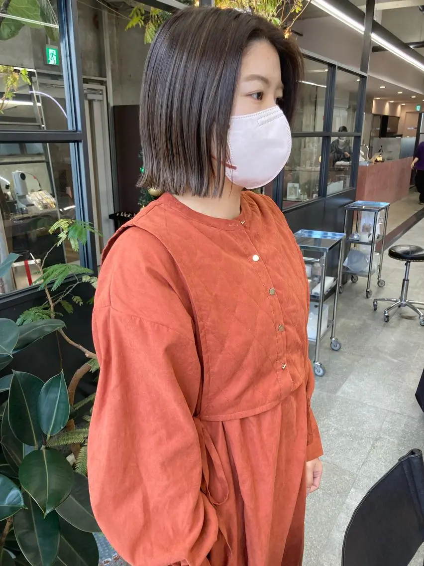 【ご新規様】ナチュラルハイライト+トレンド透明感カラー☆(表面にハイライト)の写真