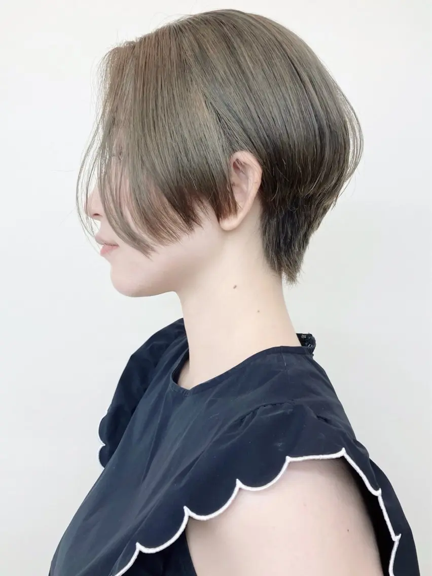 ショート カット ヘアカラー fumikaハイトー ン/レイヤーカットのヘアスタイル