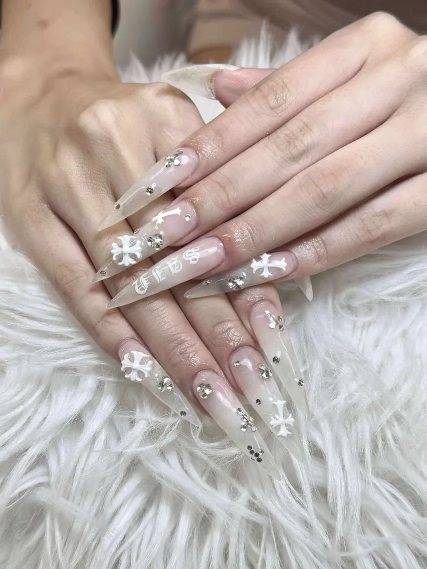 ネイル ハンドネイル ハンドケア Anh Nail 歌舞伎町のネイルデザイン