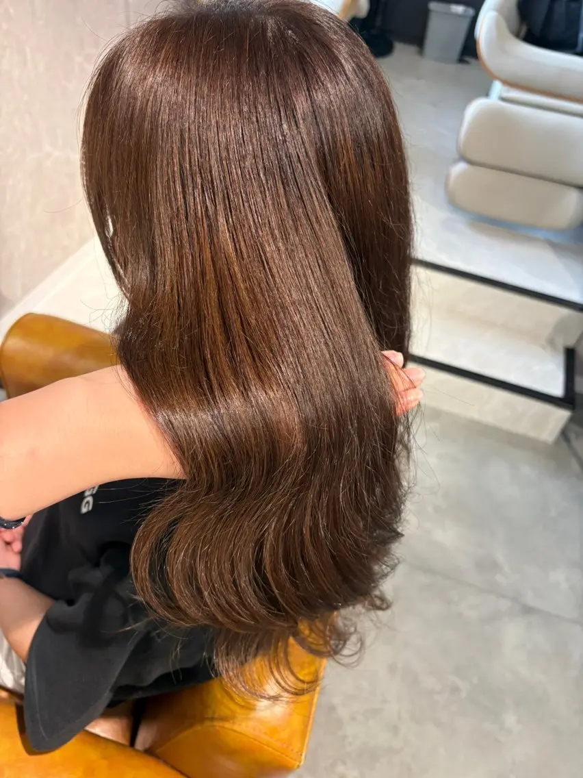 セミロング ヘアカラー 🍒Qome ひなた🍒のヘアスタイル