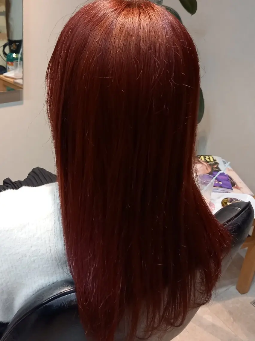 カラー 上原 嘉代子のヘアスタイル
