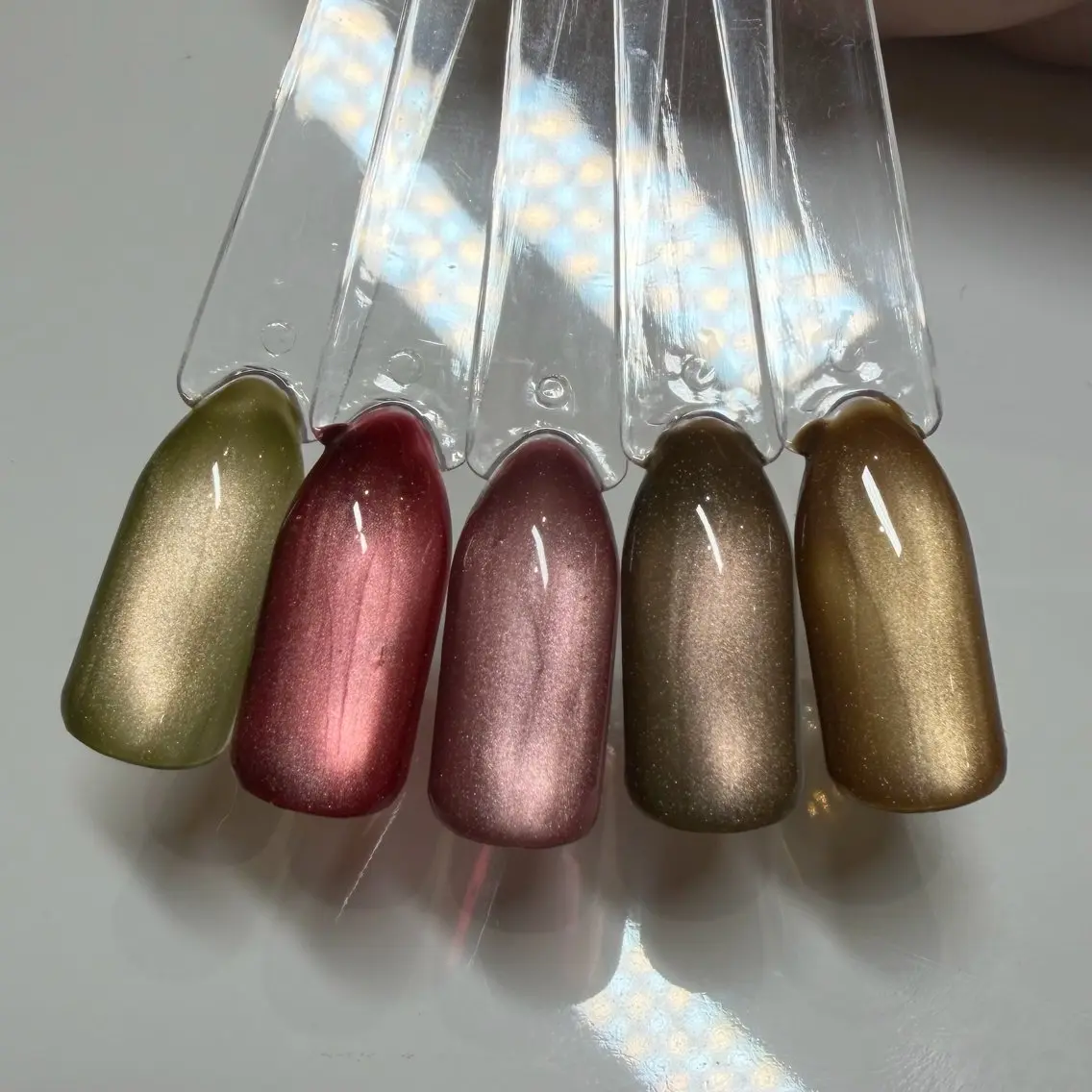 ネイル マグネットネイル nail salon AuBe.ミサキのネイルデザイン