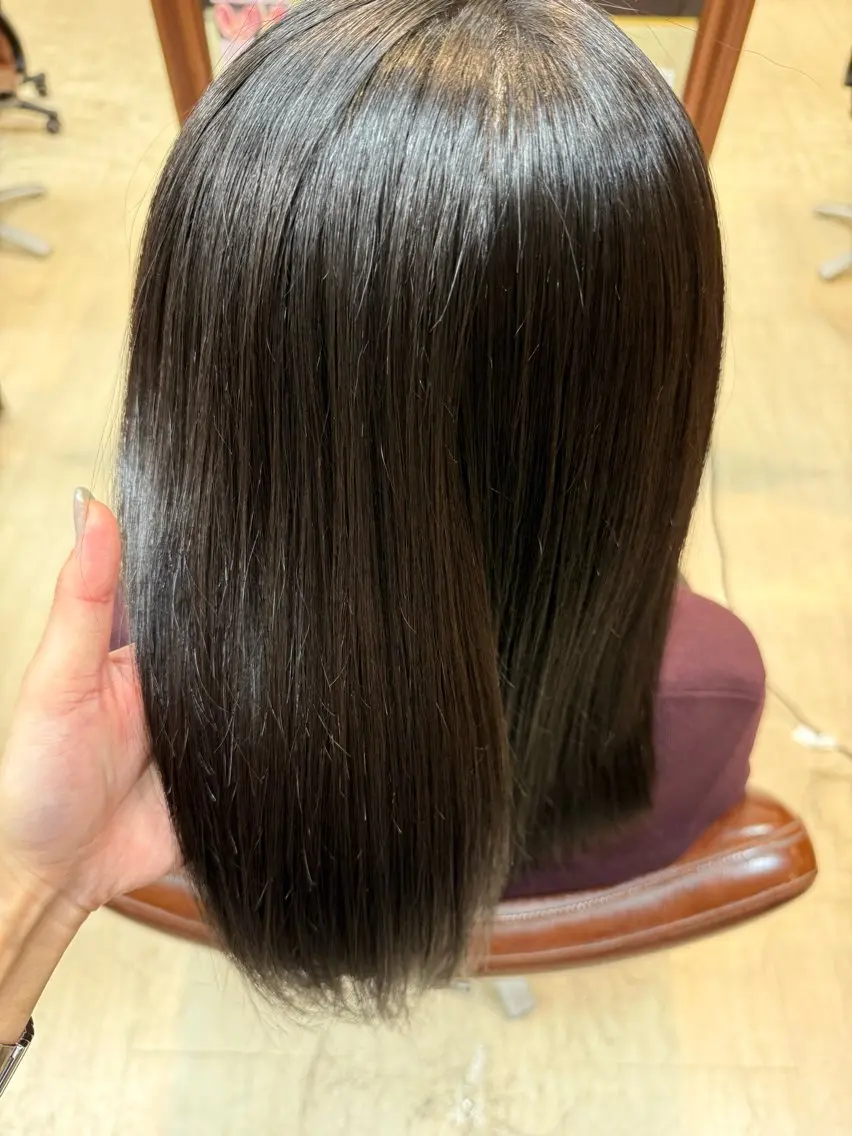 セミロング 早﨑 映天のヘアスタイル