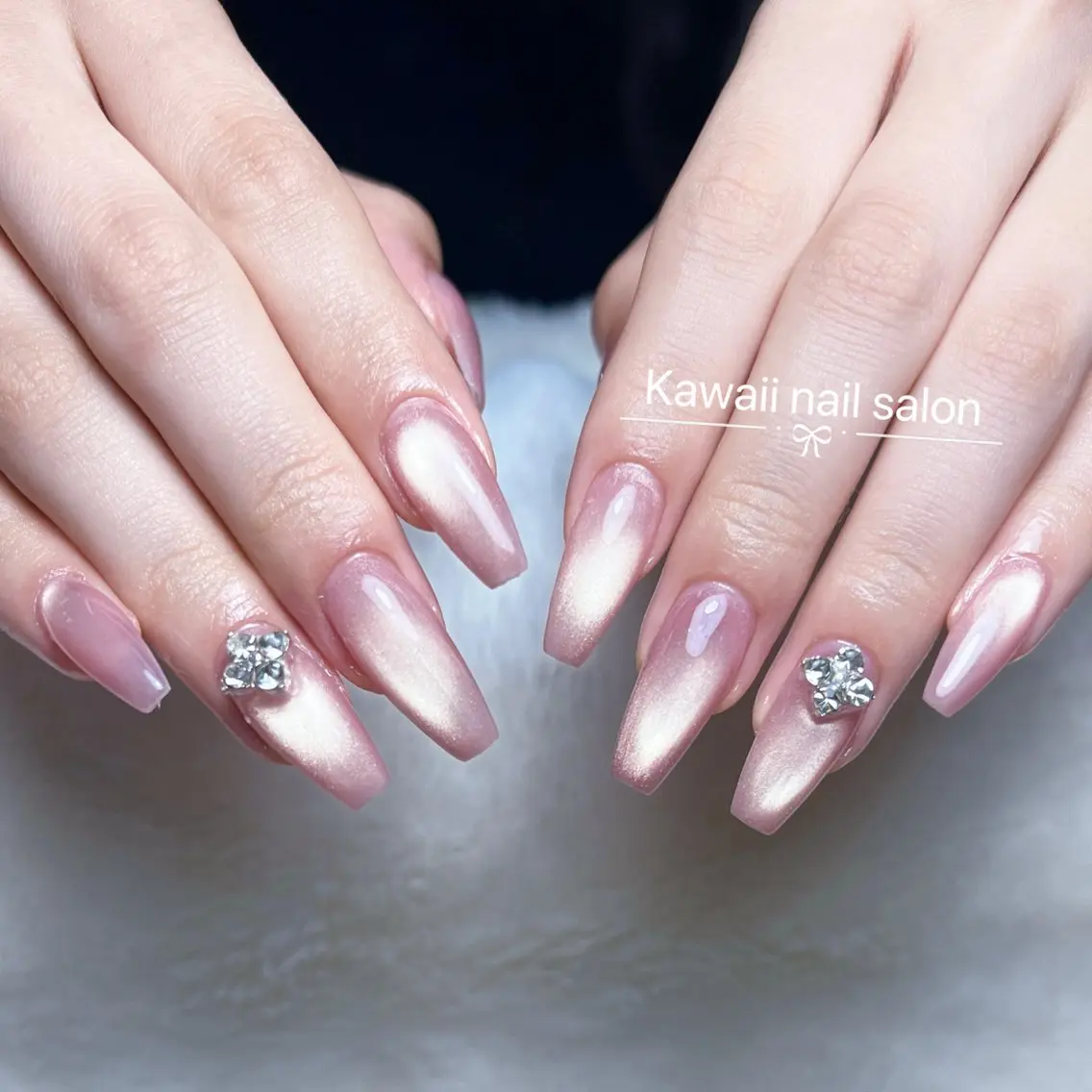 ネイル ドット フレンチネイル 韓国ネイル マグネットネイル オフィスネイル Kawaii Nail Salonのネイルデザイン