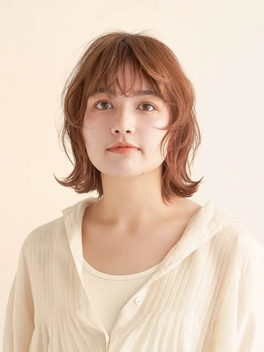 ショート カット ヘアカラー トリートメント ✨ブリーチなし× 髪質改善⚡新宿駅近のヘアスタイル