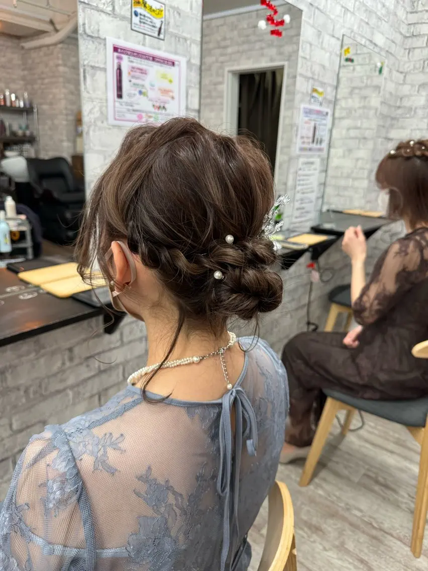 ミディアム ヘアアレンジ ヘアセット 🐚🧸 MAKI 🧸🐚のヘアスタイル