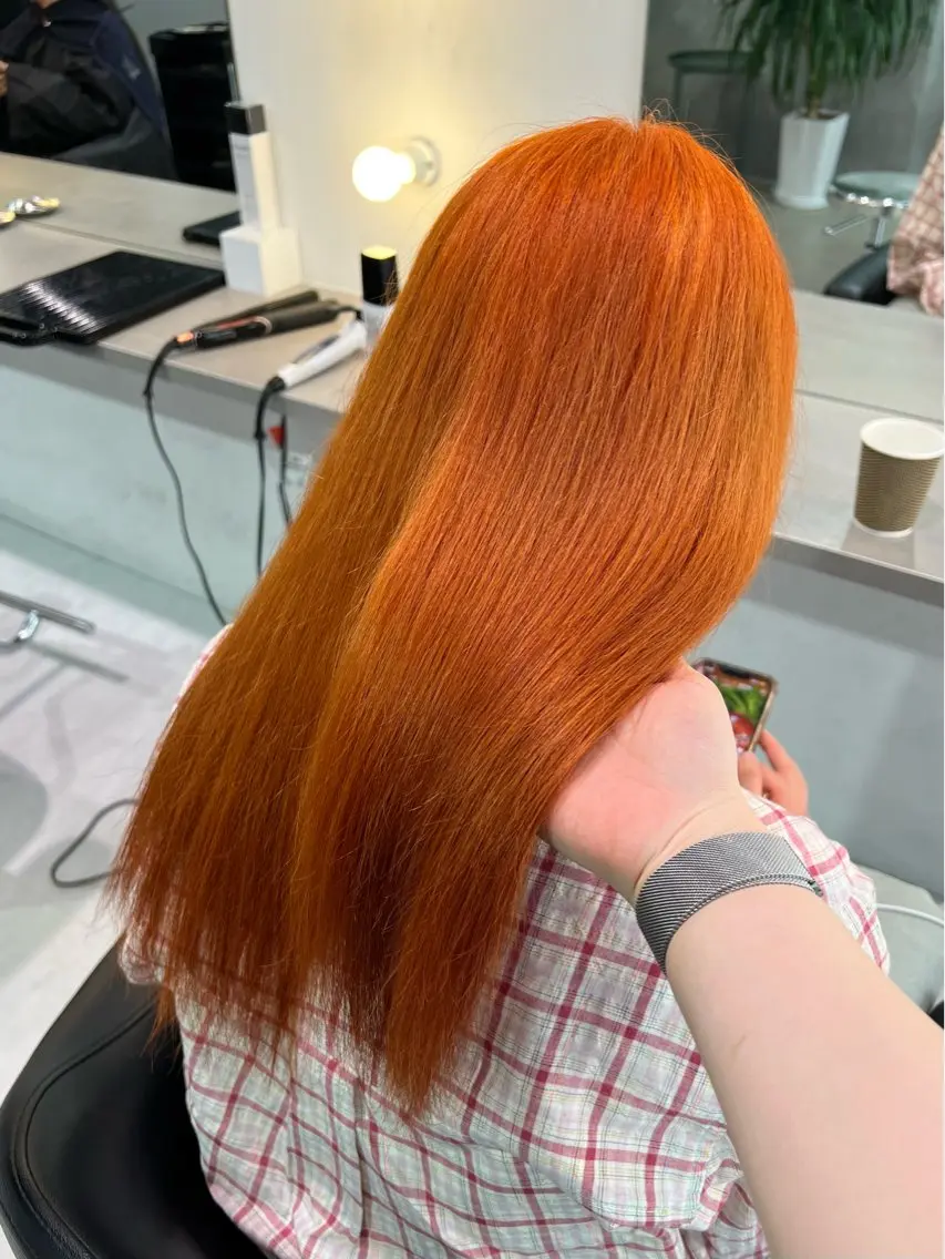 ミディアム ヘアカラー VISION 巻幡野花のヘアスタイル