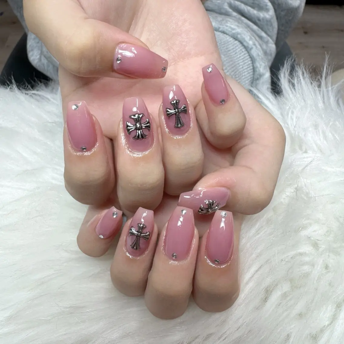 ネイル ハンドネイル 🎀nana🫧 ワンホンネイル🎀のネイルデザイン