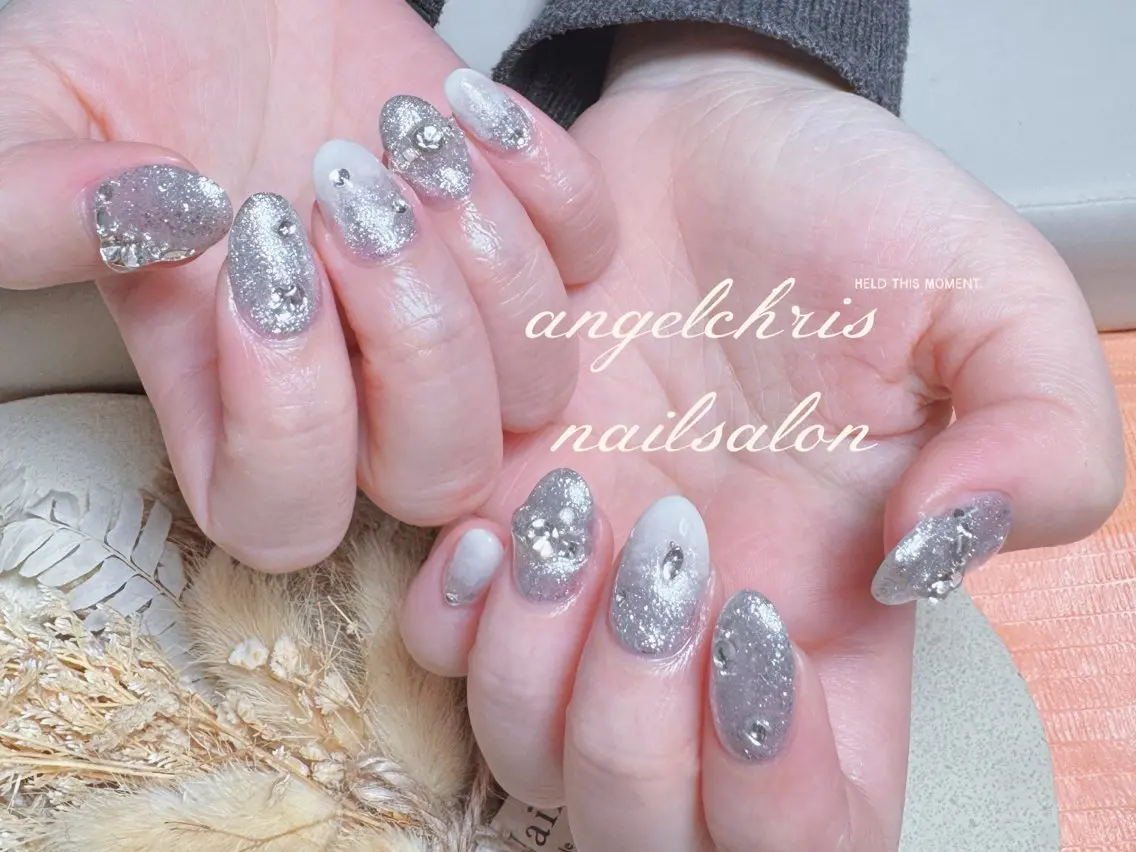 ネイル ハンドネイル AngelChris ビューティーサロンのネイルデザイン
