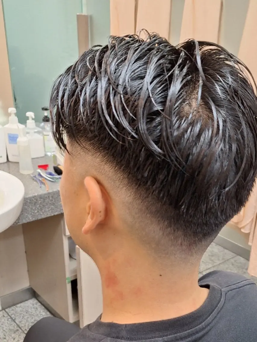 ショート 東谷 龍斗のヘアスタイル