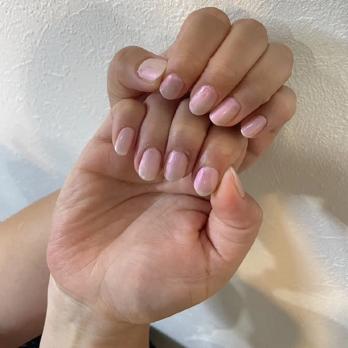 ネイル オーロラネイル ワンカラーネイル シンプルネイル ハンドネイル Nail salon BINIKKIのネイルデザイン