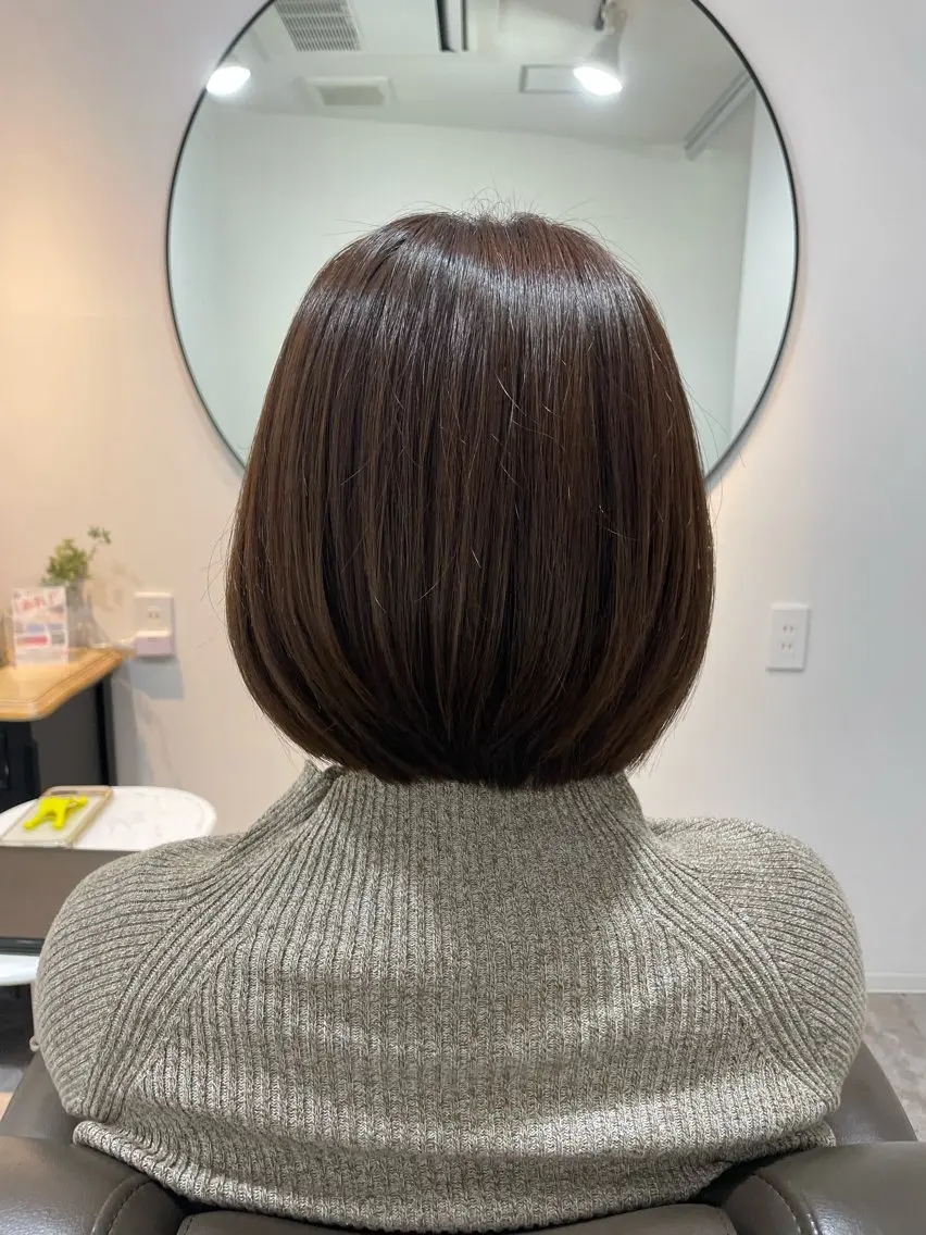 ミディアム 西本 美華のヘアスタイル