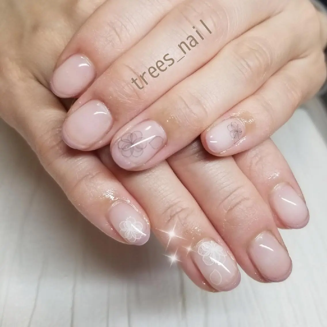 ネイル フラワーネイル フレンチネイル trees_ nailのネイルデザイン