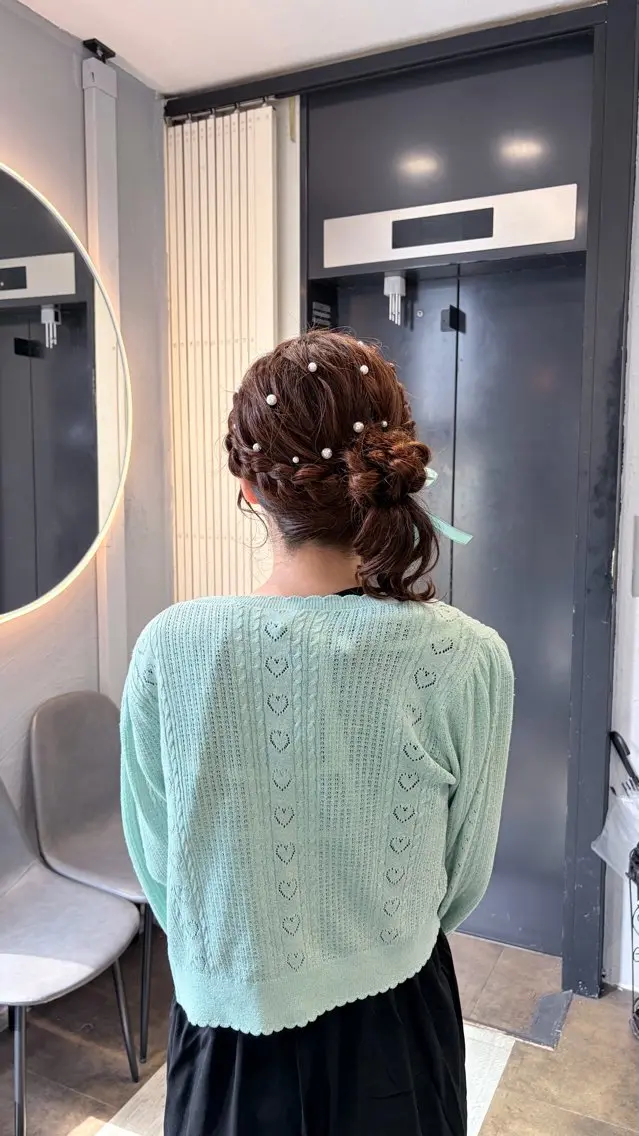 ヘアアレンジ ハイトーン GiseL AIRIのヘアスタイル