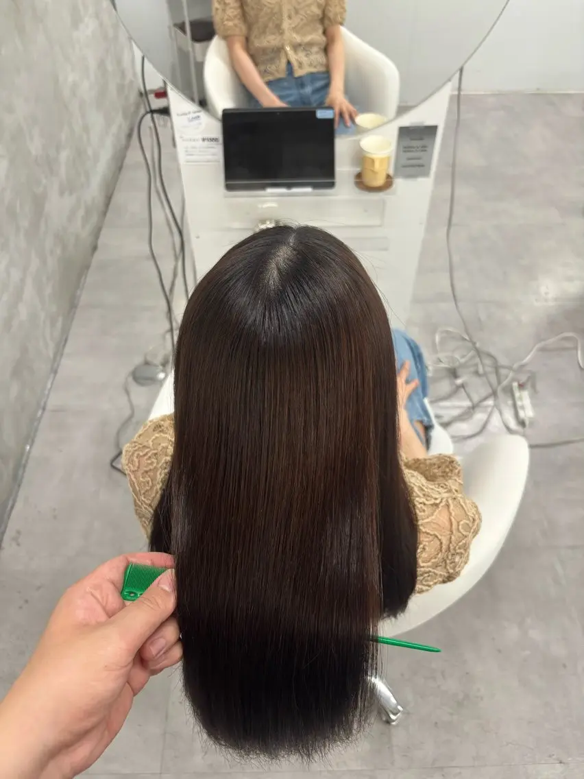 ロング 縮毛矯正 トリートメント door white hideのヘアスタイル