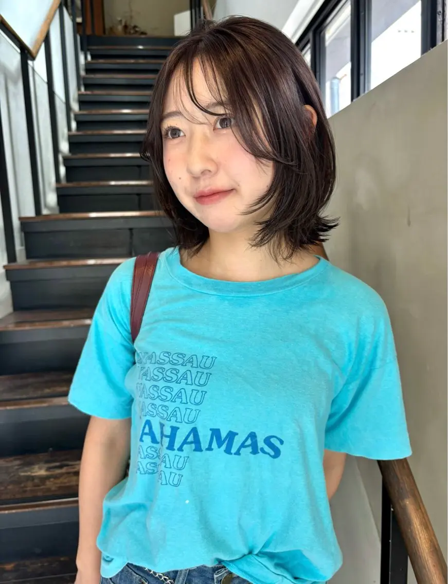 ミディアム カット ヘアカラー ヒナノ/透明感カラー /似合わせカットのヘアスタイル
