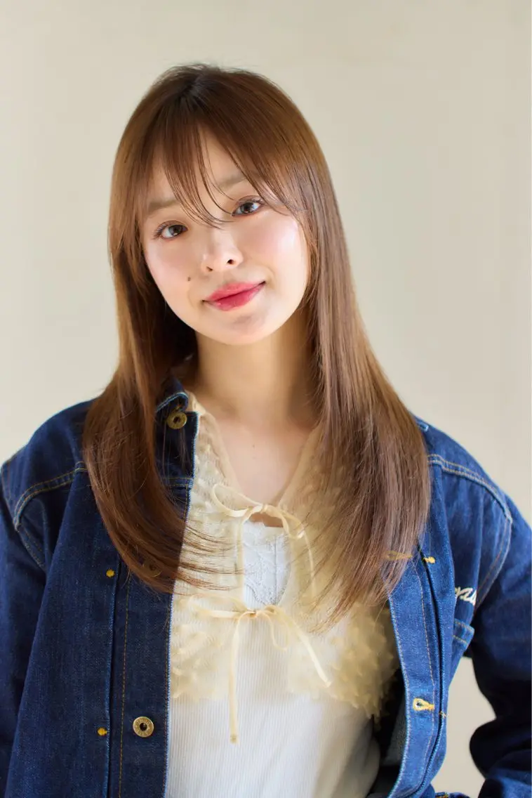 ロング 韓国風ヘア レイヤーカット ワンホンヘア カット ハイトーンカラー特化 🥀KAITO🥀のヘアスタイル