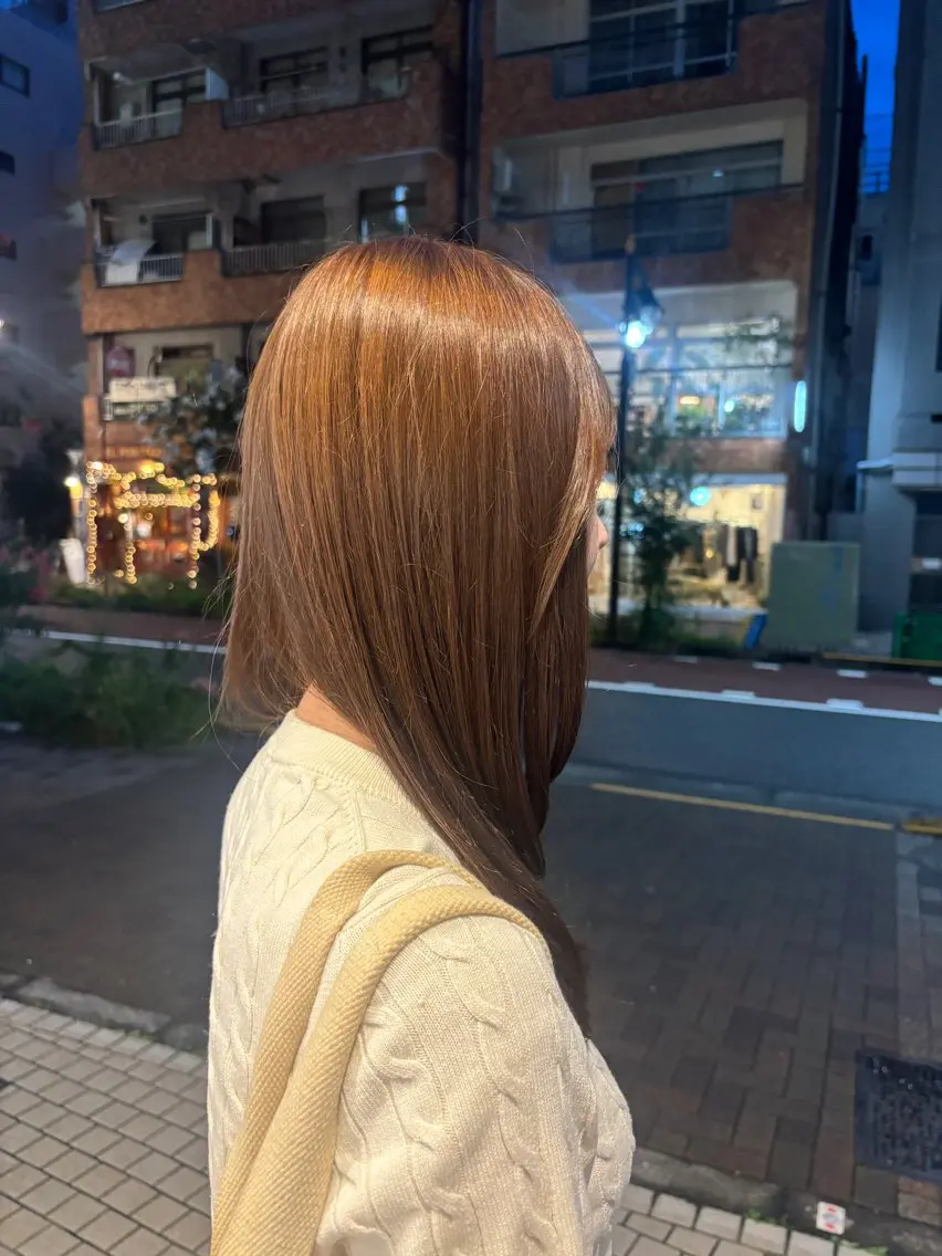 セミロング ヘアカラー 🍒透明感×艶カラー 🍒こなんのヘアスタイル