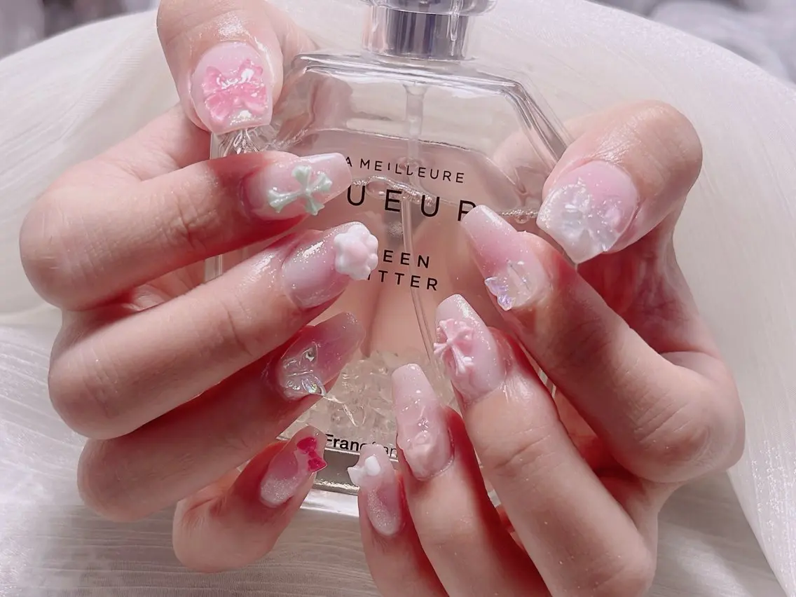ネイル ハンドネイル KARI ネイルサロンのネイルデザイン