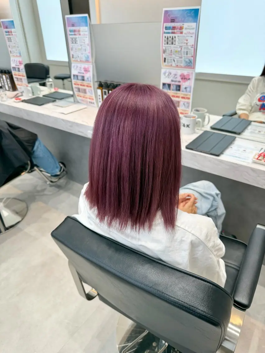 ミディアム カラー ブリーチ ラベンダーカラー ラベンダーピンク ピンクカラー ヘアカラー 岡田 詠のヘアスタイル
