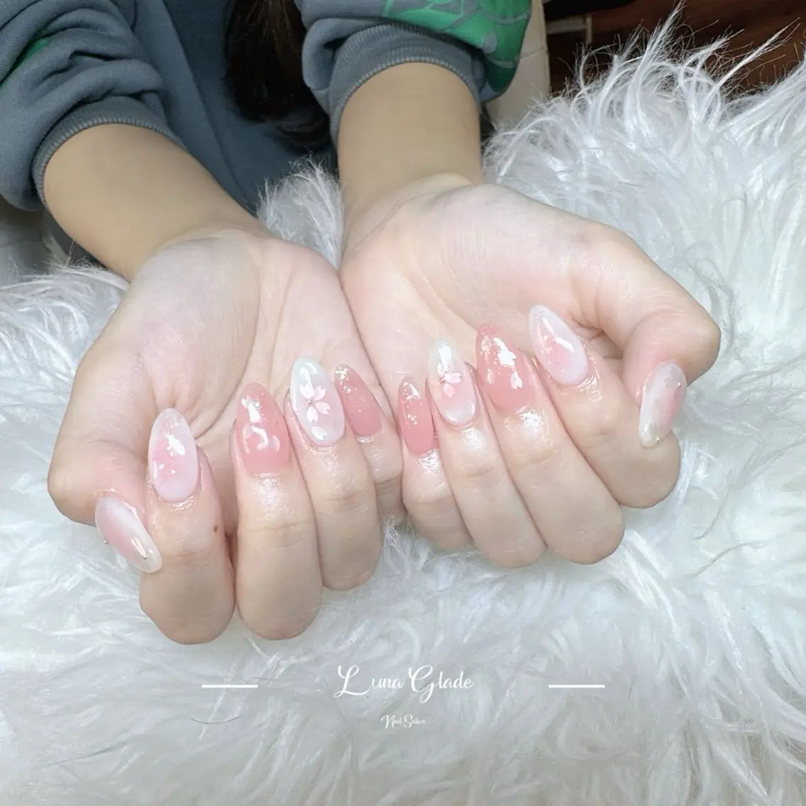 ネイル ハンドネイル Luna Gladeのネイルデザイン